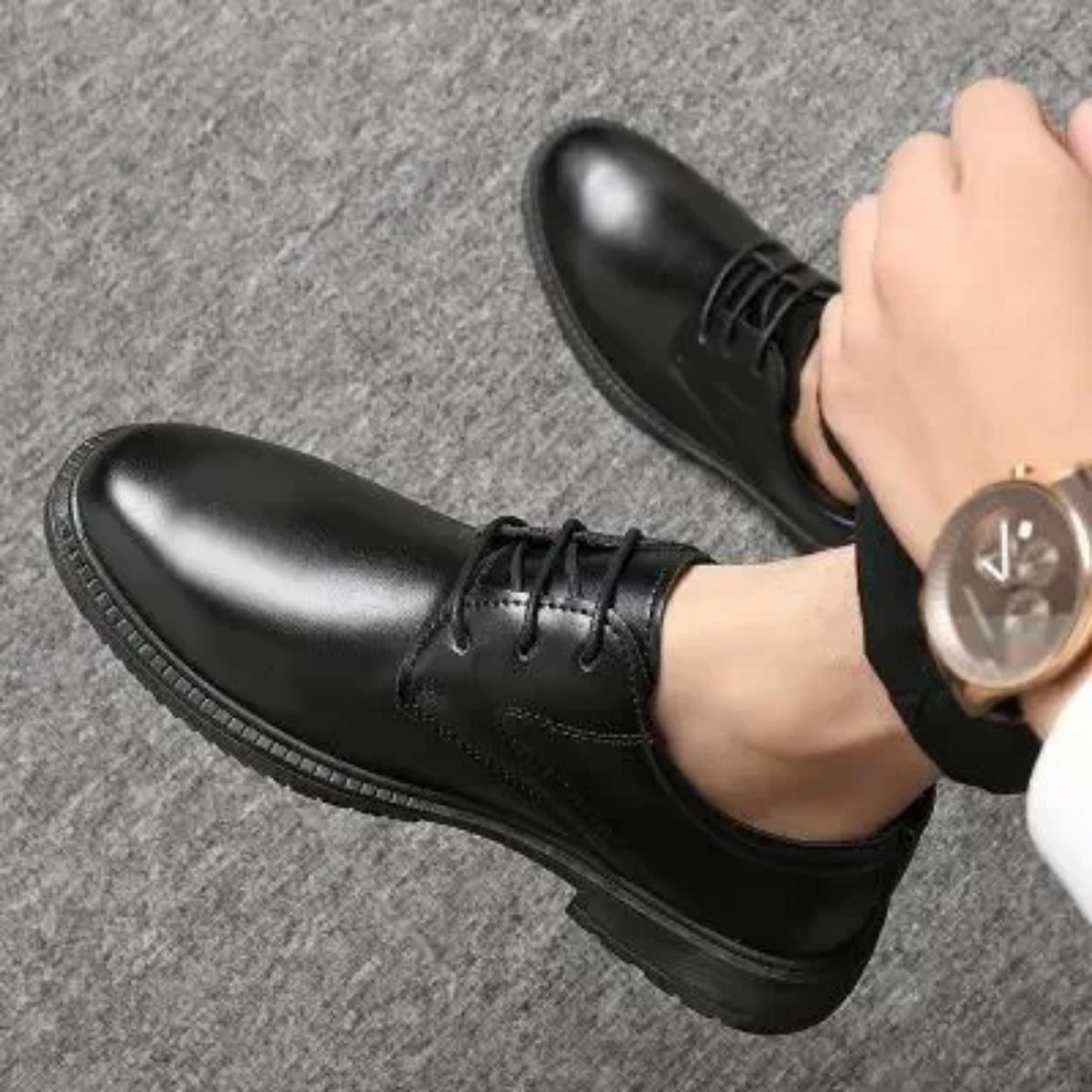 

Мужская повседневная обувь Платформа Толстая подошва Мокасины Обувь из мягкой кожи для мужчин Слипоны Низкая цена Обувь Предложение Размер 45 Распродажа Элегантная ПУ 44