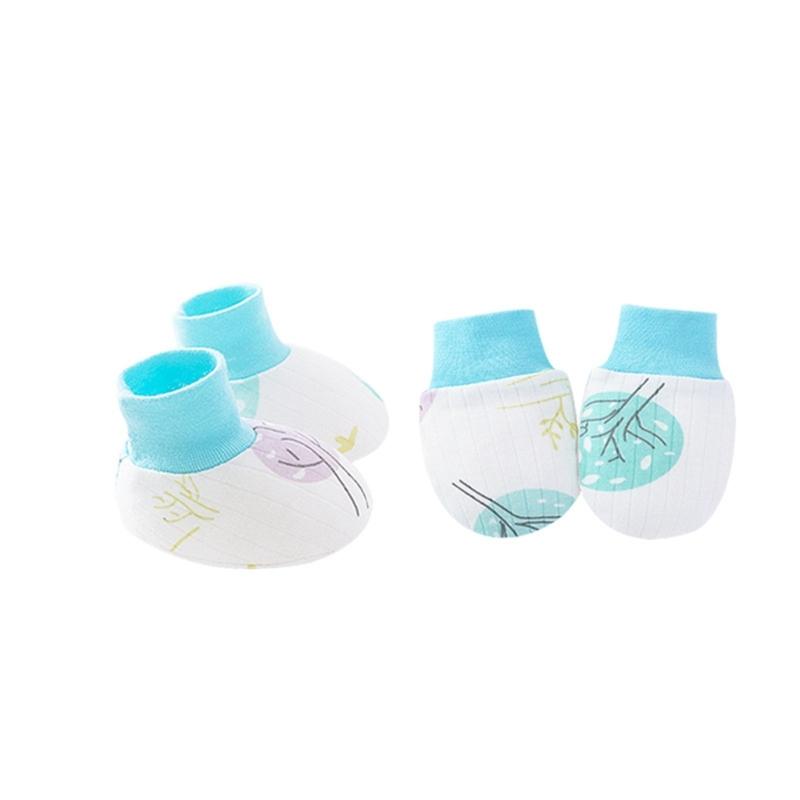No Scratch Mittens Socks Set Toddler Mitts Baby Mittens Cotton Gloves Footwear Baby Breathable Gloves for Boys Girls
