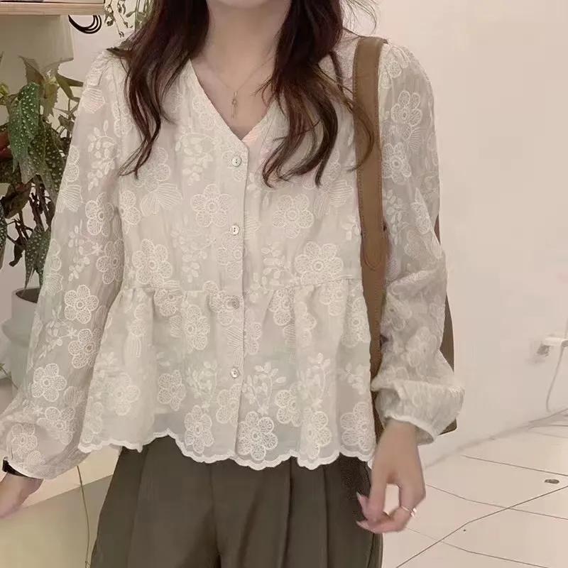 Women's Spring Sweet & Fresh V-Neck Top Loose-Fit Slimming Blouse