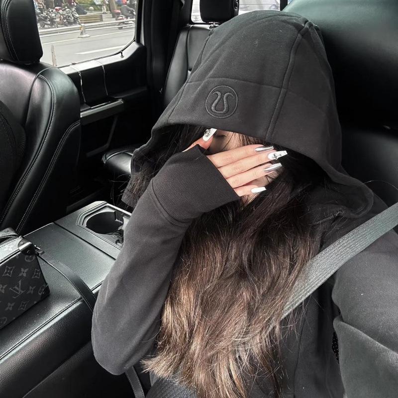 Оригинальная вышитая облегающая куртка Lulu из неопрена - Теплый топ для йоги повседневной носки и спорта с флисовой подкладкой Size 12 4960₽