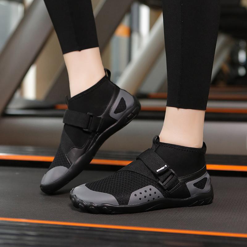 Unisex Schwimmwasserschuhe Herren Barfuß Outdoor Strandsandalen Flussaufwärts Aquaschuhe Rutschfest Fluss Meer Tauchen Sneaker Übergröße