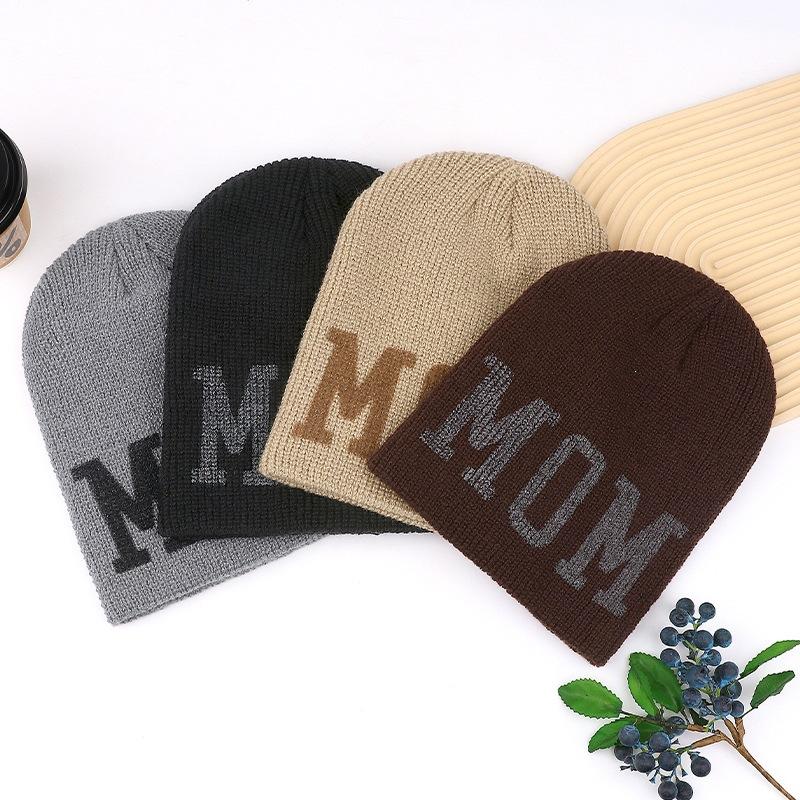 Pullover Hat Knitted New Warm Men's and Women's Niche Letters Autumn and Winter Spray Paint Hat Personalized Street Cool Tide Contrast Color