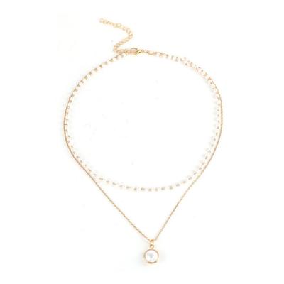 Elegante mehrlagige Halskette mit Anhänger aus Imitationsperlen für Damen, verstellbare Länge und Halskette aus Legierungskette