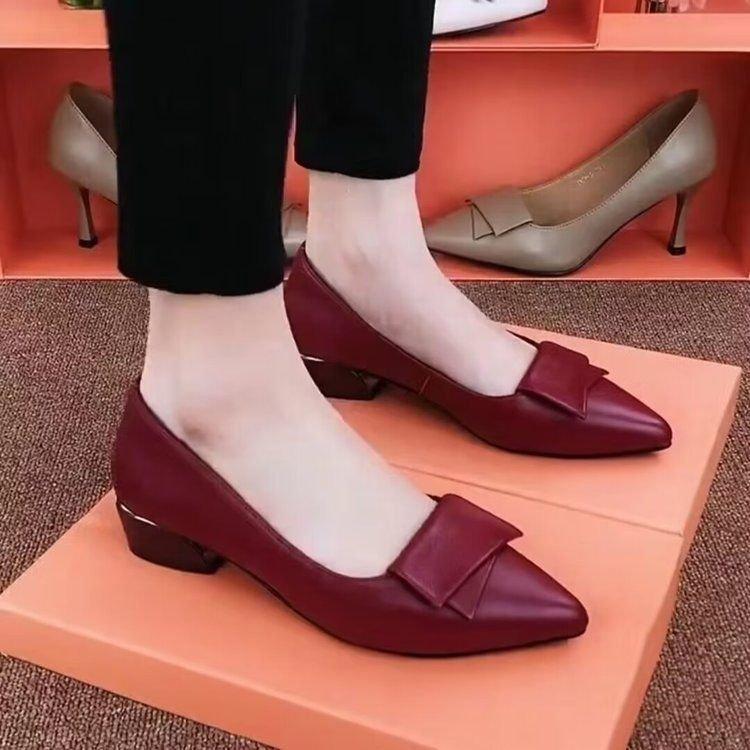 

2025 spring new temperament soft sole fashion one-pedal low-heeled women s shoes soft leather thick heel shallow mouth single shoes women s models 40