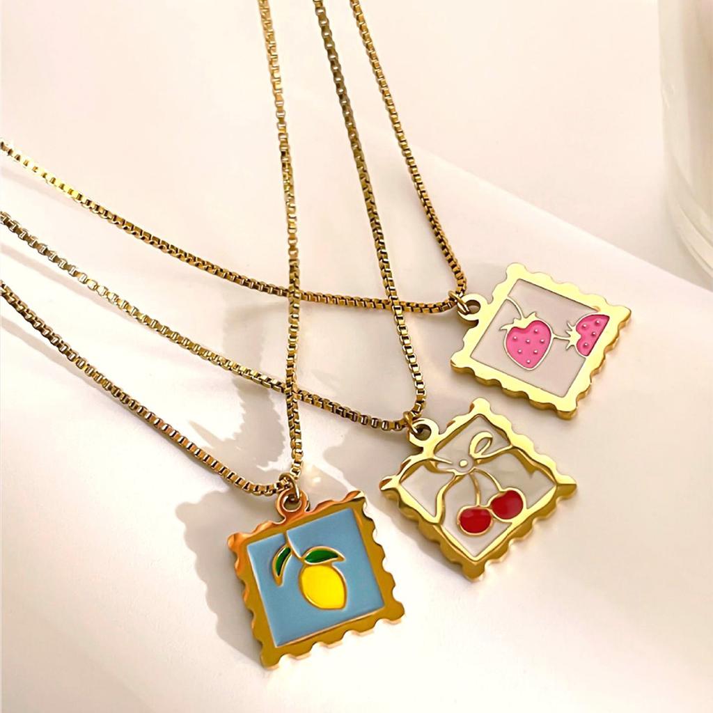 Vintage Style Cherry/Strawberry/Lemon Charm Necklace Adjustable Length Neckchain Dainty Jewelry for Summer Vibes