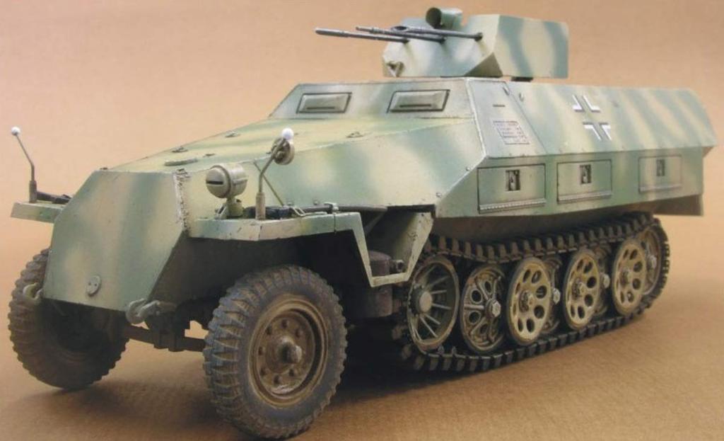 AFV Club 1/35 Sd.kfz.251/21 Durring Anti-Aircraft Combat Vehicle Plastic Model