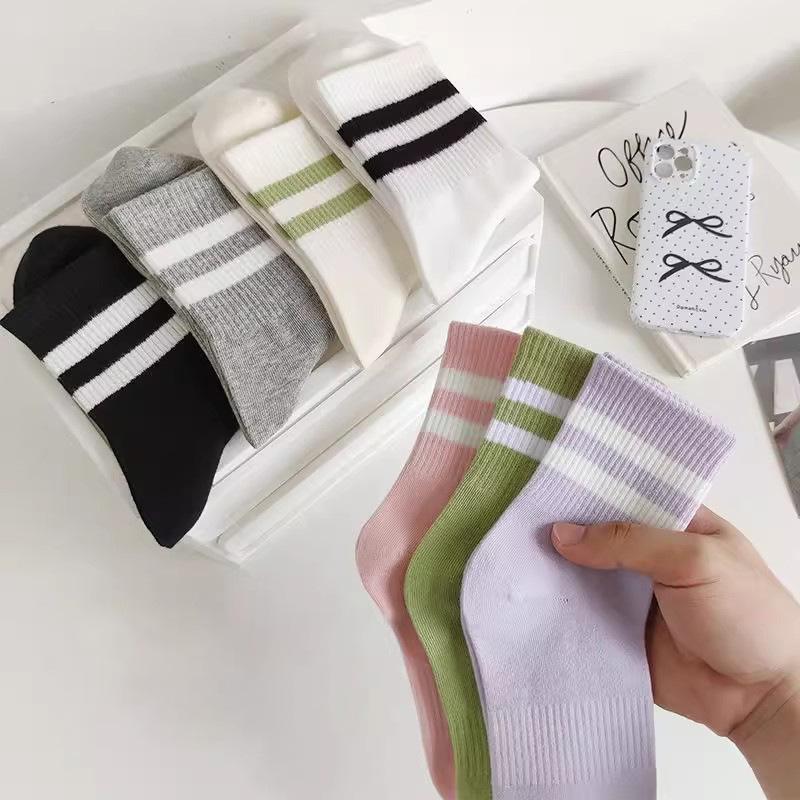 Women's Mid-Calf Two-Bar Stripe Pure Cotton Socks, Odor-Resistant, Anti-Pilling, Versatile for Sports and Casual Wear.