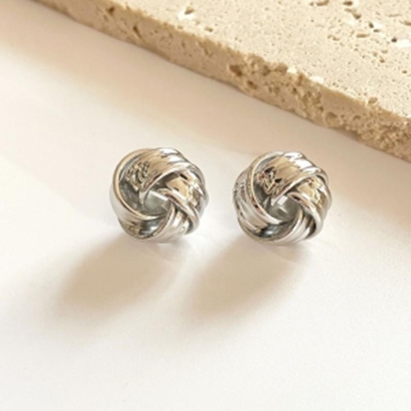 @Specials @Simple circle twist knotted earrings, golden ball, cute temperament stud earrings.