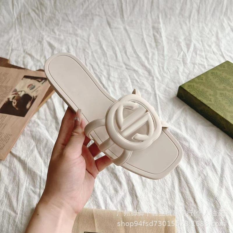 

One-word women s shoes 20 trendy summer new dopamine jelly bottom cool slippers 35