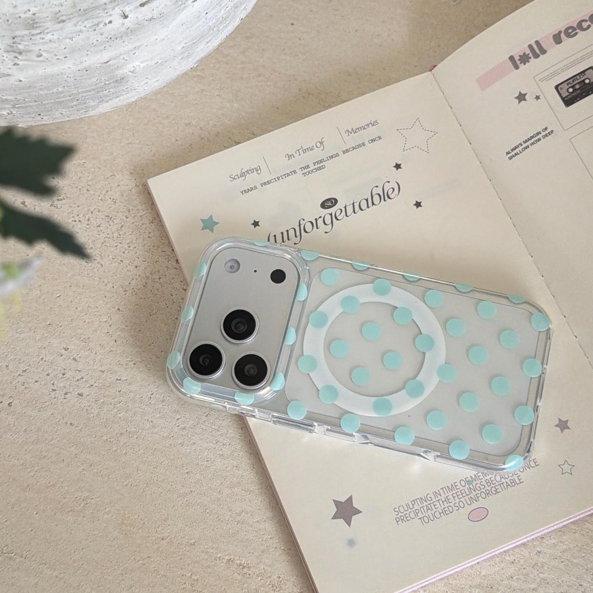 

Refreshing Mint Green Polka Dot Bunny Magnetic iPhone 16/17 Pro Max Case Apple 17 Pro