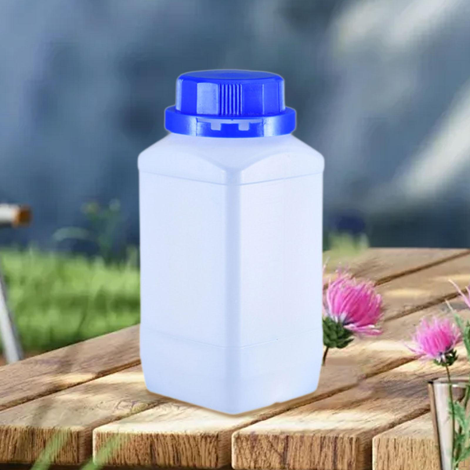 

Бутылка квадратная с большим горлом 1 л, устойчивая к низким температурам, с крышкой для хранения образцов with blue cap_Semitransparent