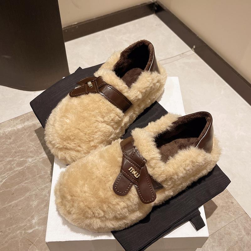 French lamb wool shoes women's outer wear 2025 winter new thick-soled versatile one-pedal bean shoes velvet cotton shoes