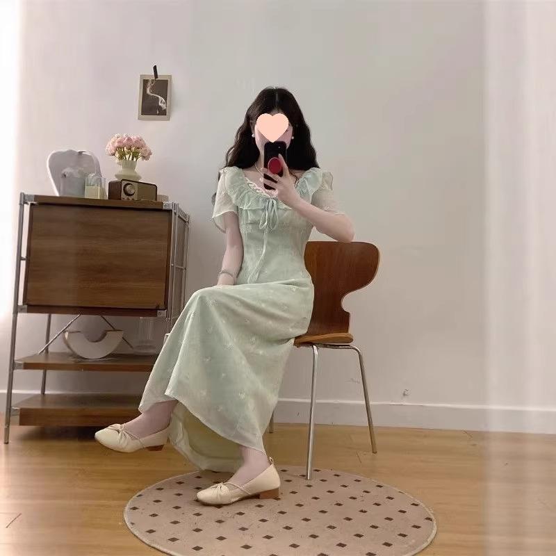 26mm French Lace Embroidered Slim Waist Summer Dress