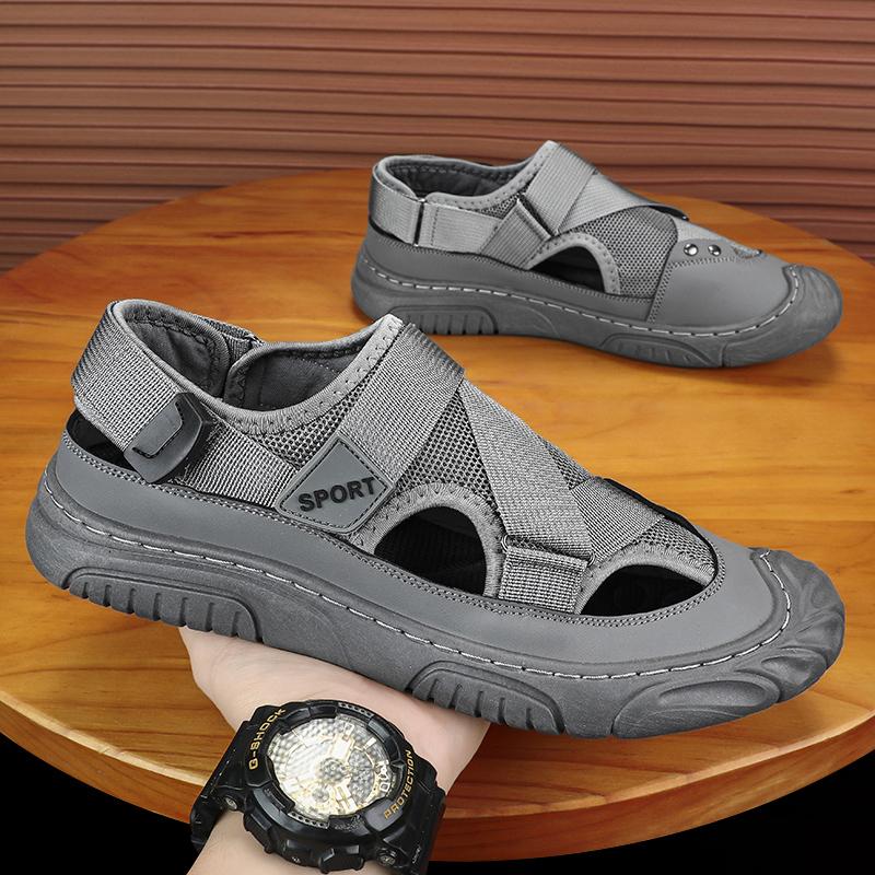 Fashion 2024 New Summer Breathable Outdoor Hollow Beach Flat Bottom Comfortable Men's Sandals