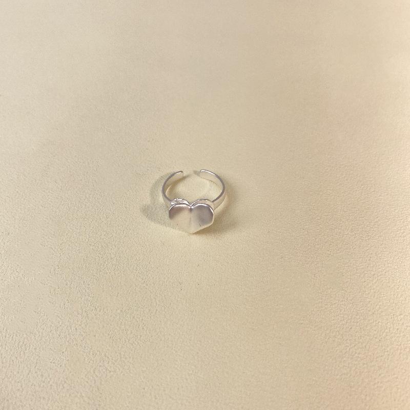 

New Minimalist Heart-Shaped Adjustable Ring – Japanese & Korean Style