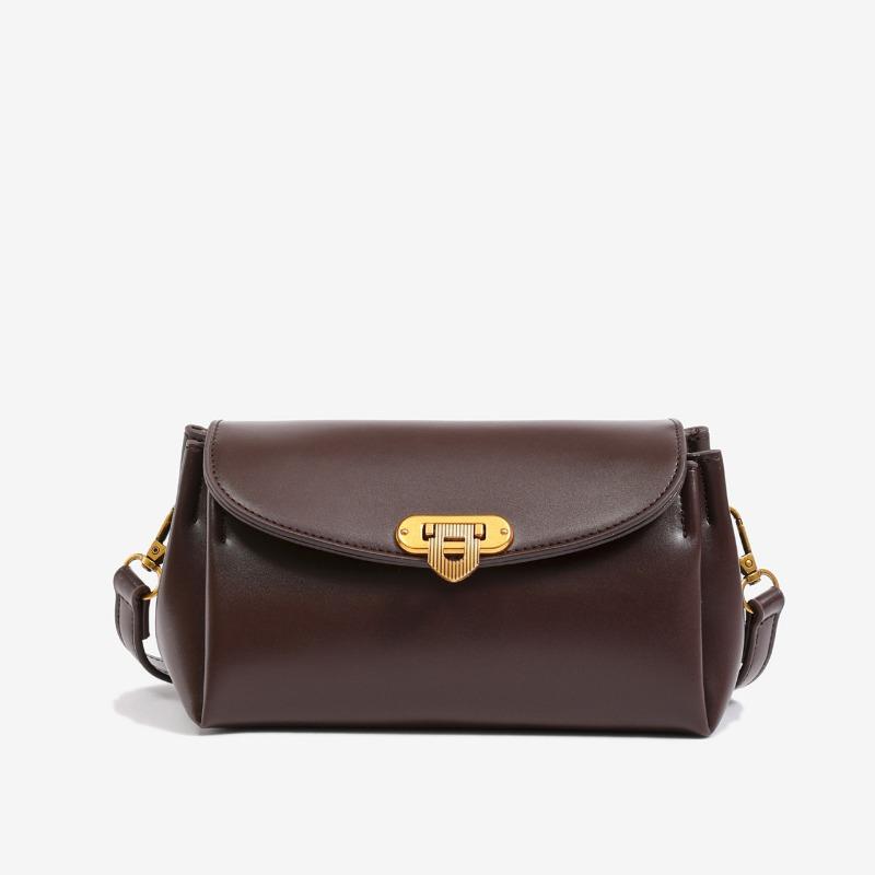 Shoulder bag, high-quality texture, new underarm baguette bag, fashionable and versatile retro trendy bag.