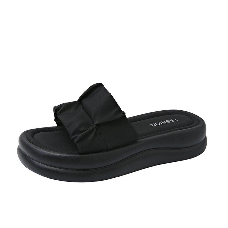 Casual Platform Slippers Women's Summer Wear 2025 New Fashion Muffin Sandals Net Red Beach Folds One-word Drag