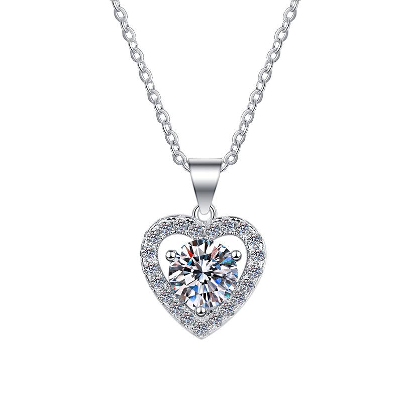 S925 Sterling Silver Necklace 1 Carat Love Heart Pendant Plated 18 Gold Silver Jewelry Moissanite Clavicle Chain 2026