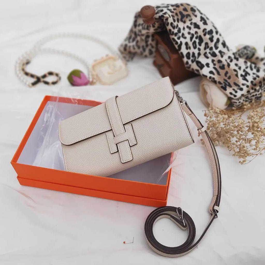 2025 Large Capacity Women's Wallet: Top Layer Cowhide, Long Handbag with Litchi Pattern