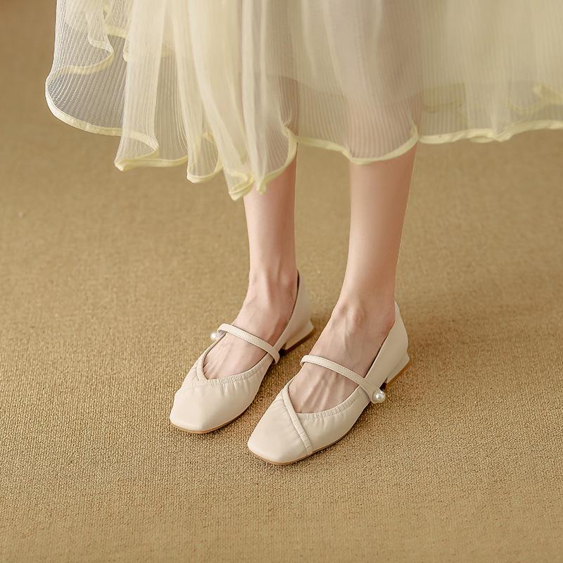 Square Head Low Heel Mary Jane Shoes New Pleated Word with Light Mouth Commuting Single Shoes Pearl High Heels Children