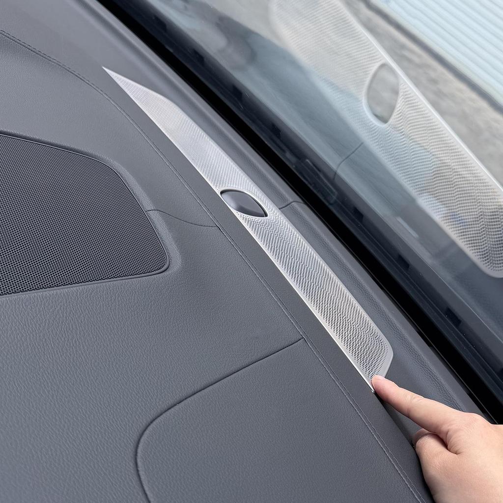 Dustproof Cover for Volvo XC60 Dashboard Vent (Models 18-26)