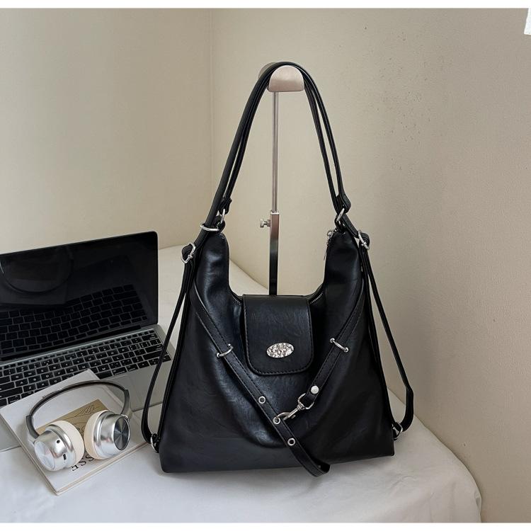 Large capacity tote bag women's autumn 2025 new travel backpack multi-functional retro commuter shoulder bag