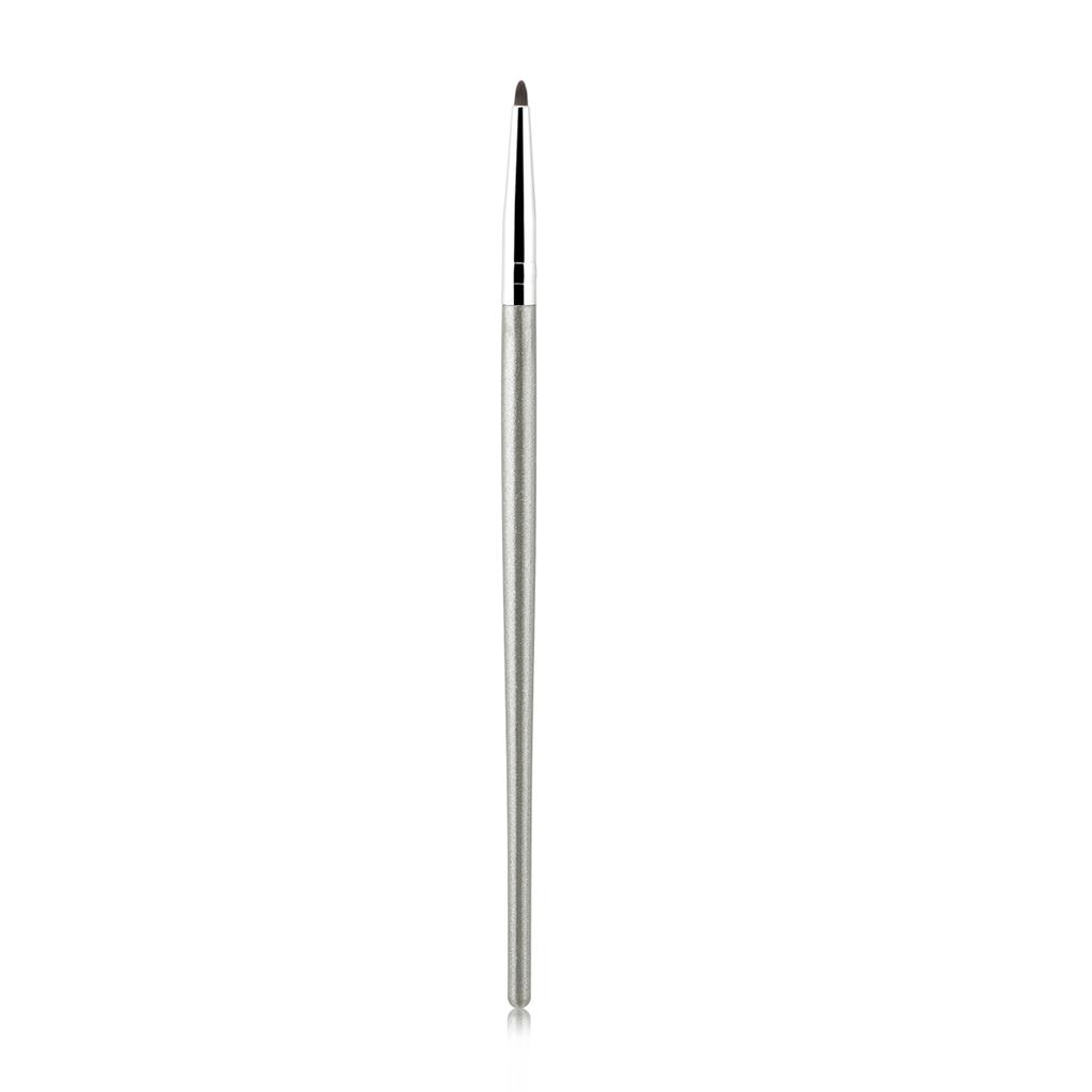 Single Multifunctional Angled Eyeliner BrushFine BrushConcealer BrushDrawing SilkwormsUnder Eyelid To Tear TroughEye Detail Brus
