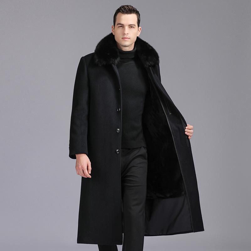 Pánský vlněný vlněný vlněný kabát středního věku a staršího věku s odnímatelným límcem z pravé kožešiny a sametovým zateplením nad koleno