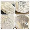 Häkelbare Baskenmütze für Damen Luftiges Baumwollmischmaterial Weiche französisch inspirierte Mütze Beige Farbe Vielseitiger Stil Outdoor-Aktivitäten