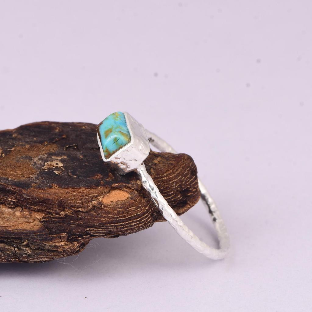 Natural Kingman Turquoise Ring, 925 Sterling Silver Texture Band Jewelry for Women, Special Gift for Her, Love, Crush and Girlfriends.