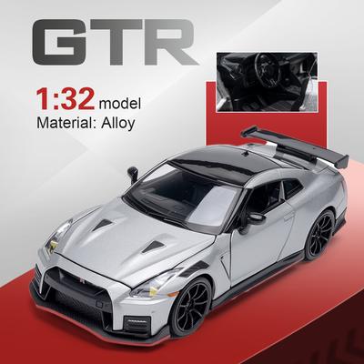 1:32 NISSAN GTR NISOM Car Toys Diecast Alloy Model Sound Light Pull Back Doors Opened Miniature Vehcies Children's Birthday Gift