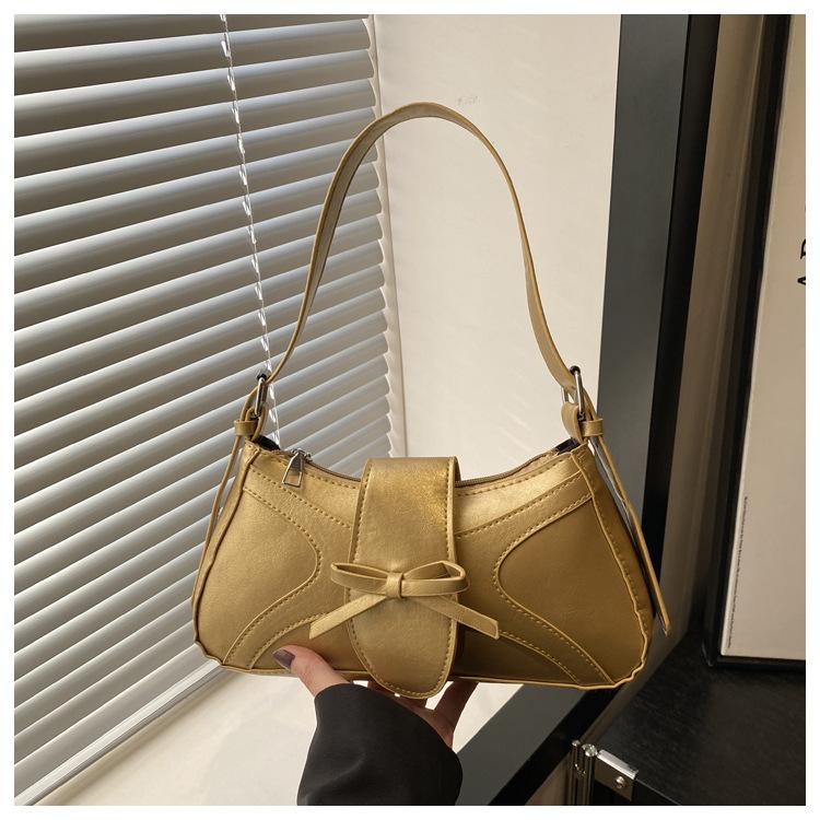 South Korea's Dongdaemun fashion trend versatile underarm bag women's casual versatile street lightweight bow small square bag