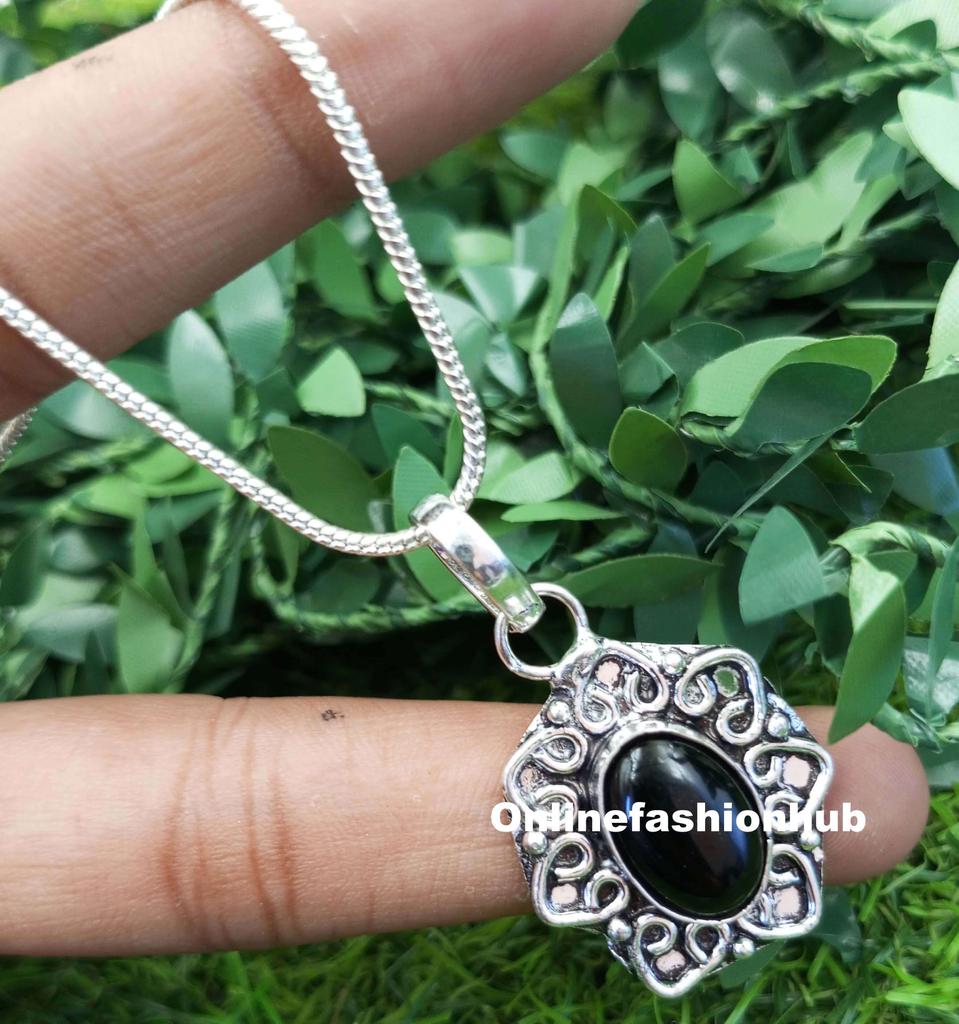 Black Onyx Gemstone 925 Sterling Silver Plated Gifted Pendant FPD-P71