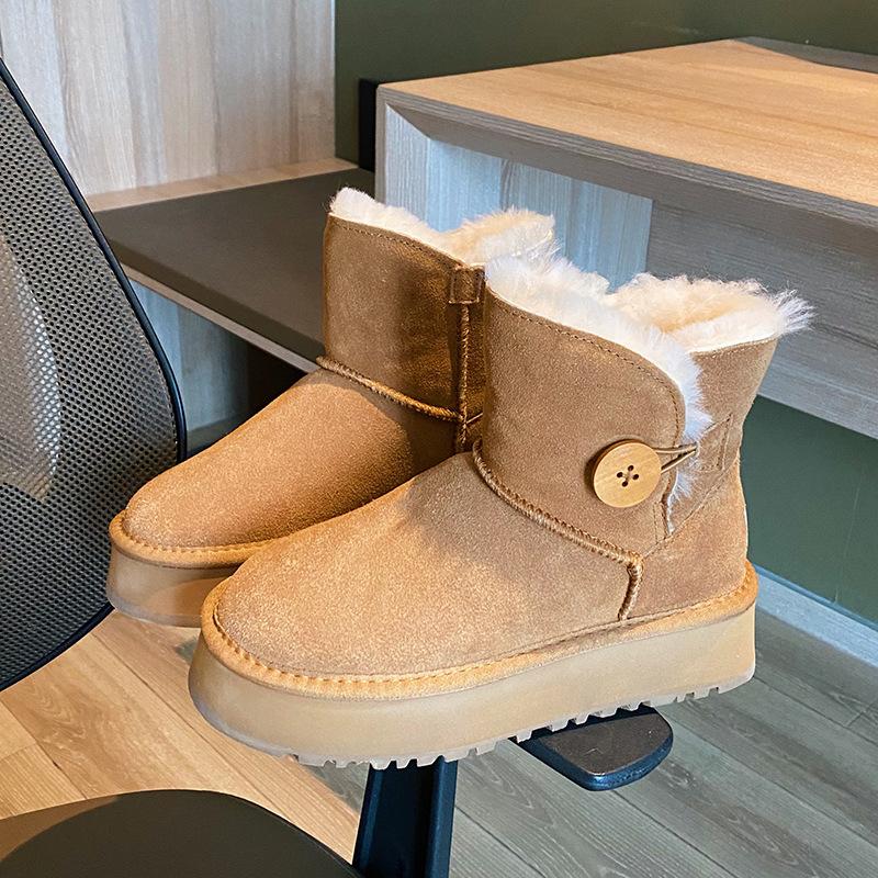 

Fur integrated snow boots women s 2025 new winter velvet thickened leather lightweight non-slip warm thick-soled cotton shoes 40 малиновый