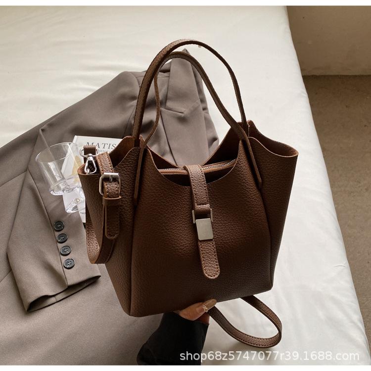 

European and Korean fashion simple large-capacity bucket bag handbag 2025 spring/summer new temperament versatile shoulder crossbody bag кофейный