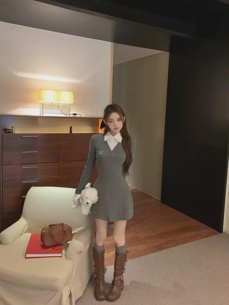 Korejské sladké a horké dvoudílné polo límcové šaty – úzký střih, krátká sukně na začátek podzimu 2024