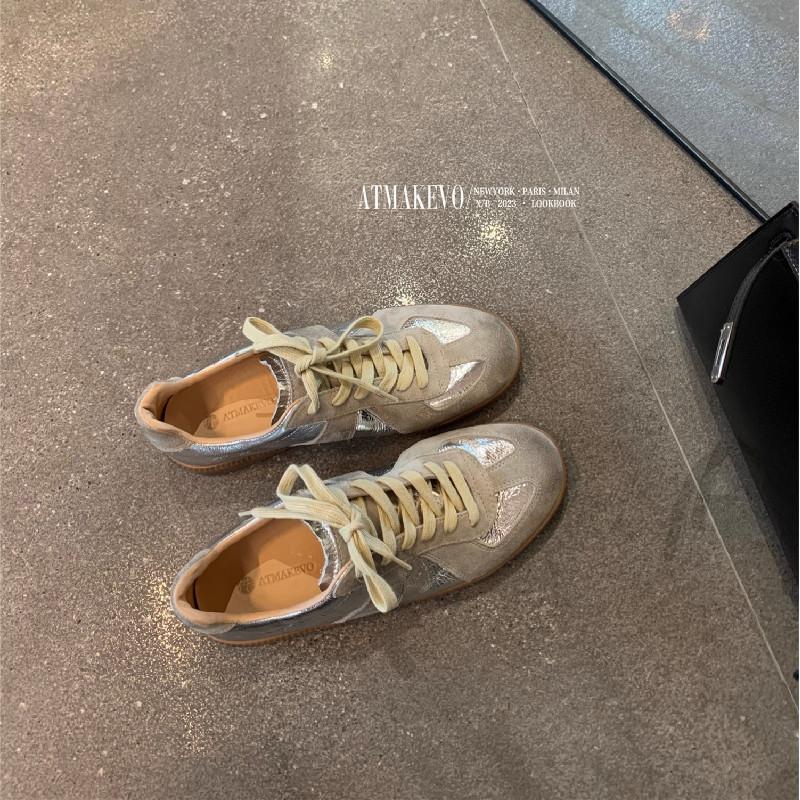 

Silver women s spring new retro leather sports and leisure shoes women s flats leather board shoes 35