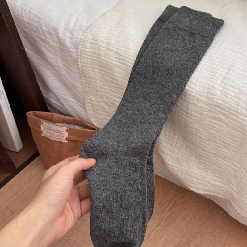 Ladies Autumn and Winter Retro Show Thin Boneless Long Leg Socks