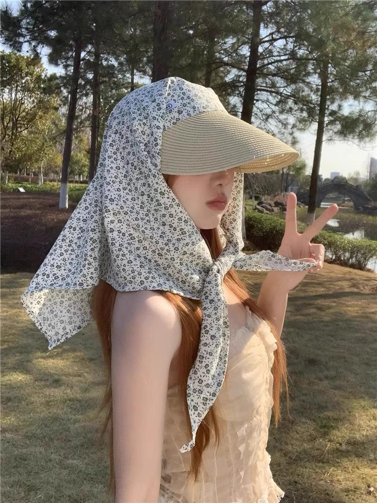 

Женская соломенная шляпа-рыбачка с цветочным принтом, защитой от солнца и лоскутным треугольным шарфом для летних путешествий на открытом воздухе