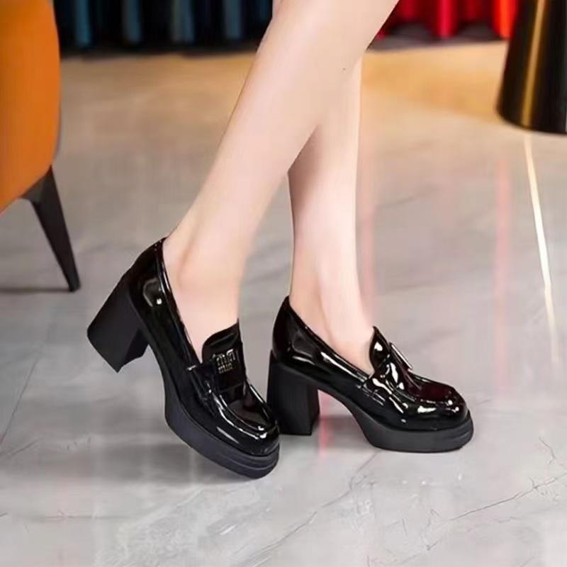 Small versatile square head platform comfortable high-heeled loafers women's autumn 2025 new small leather shoes thick-heeled single shoes