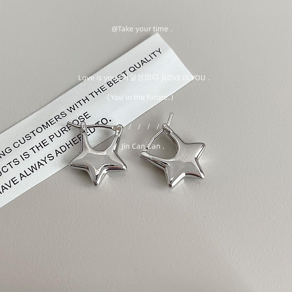 Sweet and cool style personalized silver five-pointed star ear buckle ins cold Internet celebrity new versatile star earrings jewelry
