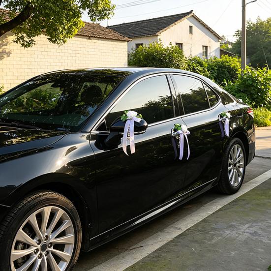Wiederverwendbare Hochzeitsauto-Dekorationen Künstliche Weiße Rosen-Dekoration, Türgriff & Rückspiegel Blumenstrauß Märchen-Dekor mit Satinband-Schleife