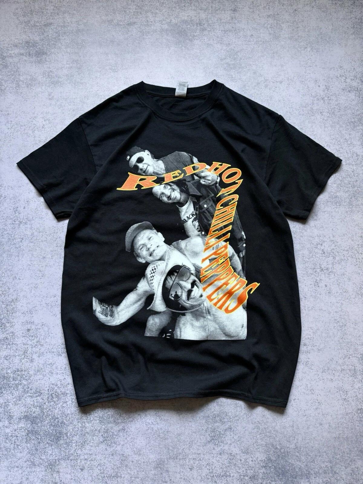 

Red Hot Chili Peppers Unlimited Love World Tour Rock Band T-shirt Mens Size M XL