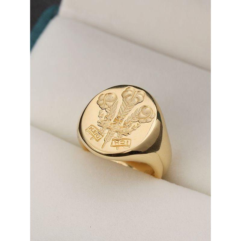 European and American British Royal Family Emblem Ring, Niche Golden Vintage Seal Stamp, Trendy Men's Tail Ring, Light Luxury