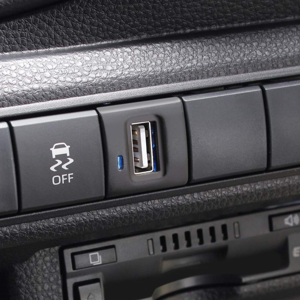 Tsuchiya Yac VP-138 Compact USB Port for Toyota Vehicles 2.4A