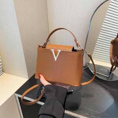 New Simple V-shaped Decoration Portable Fashion Shoulder Crossbody Trend Bucket Women's Small Bag