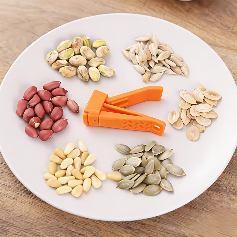 1pc Plastic Mini Melon Seed Shell Opener, 3D Printed Melon Seed Shell Opener, Kitchen Gadget. Suitable for Gatherings, Baking,and Opening Melon Seeds