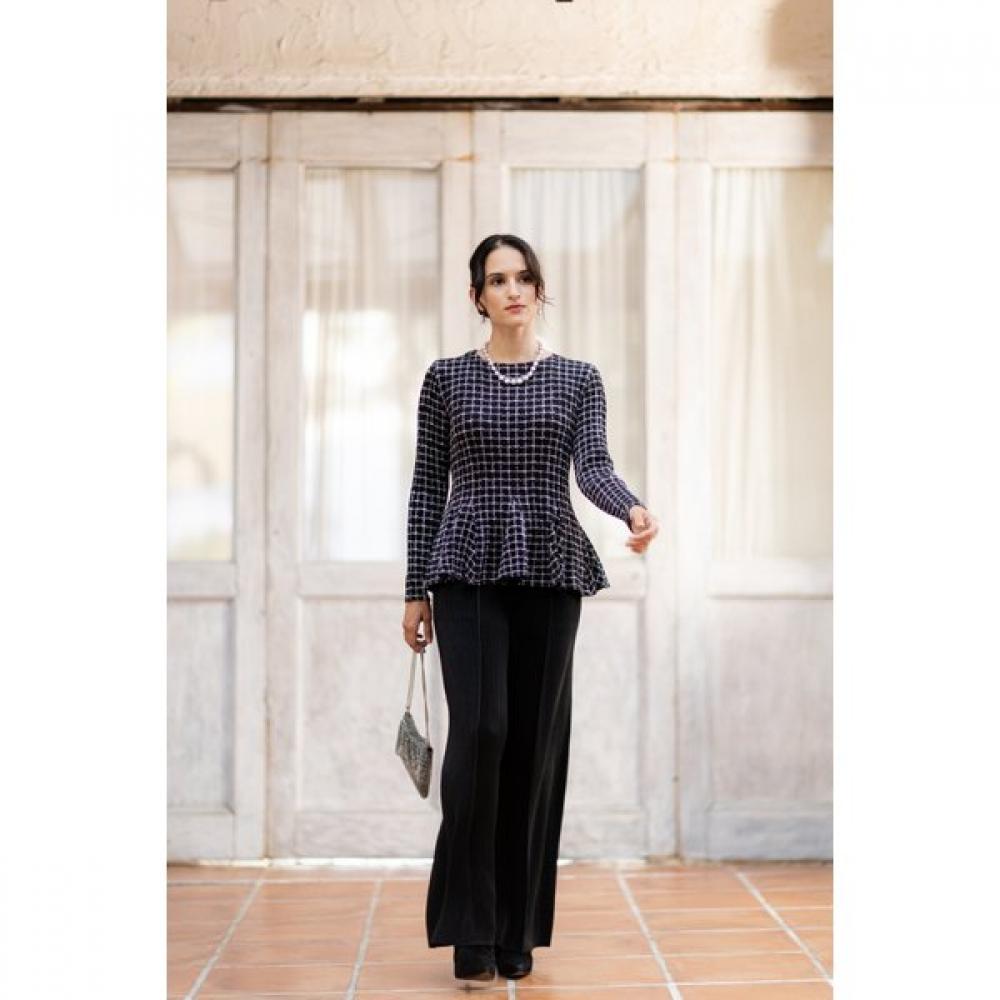 Specchio Long Sleeve Ts With Flowered Collar 442 127 Single option