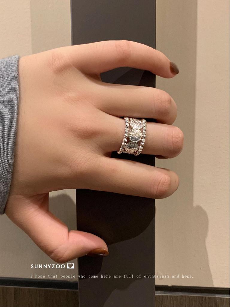 San Francisco Vintage Chic Wide Band Brass Ring, White Gold Plated Retro Index Finger Ring