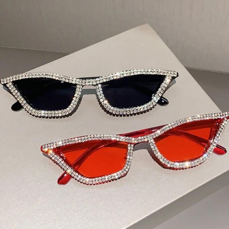 Fashion Cat Eye Rhinestone Bling Sunglasses Women Vintage Small Frame Ladies Gradient Sun Glasses UV400